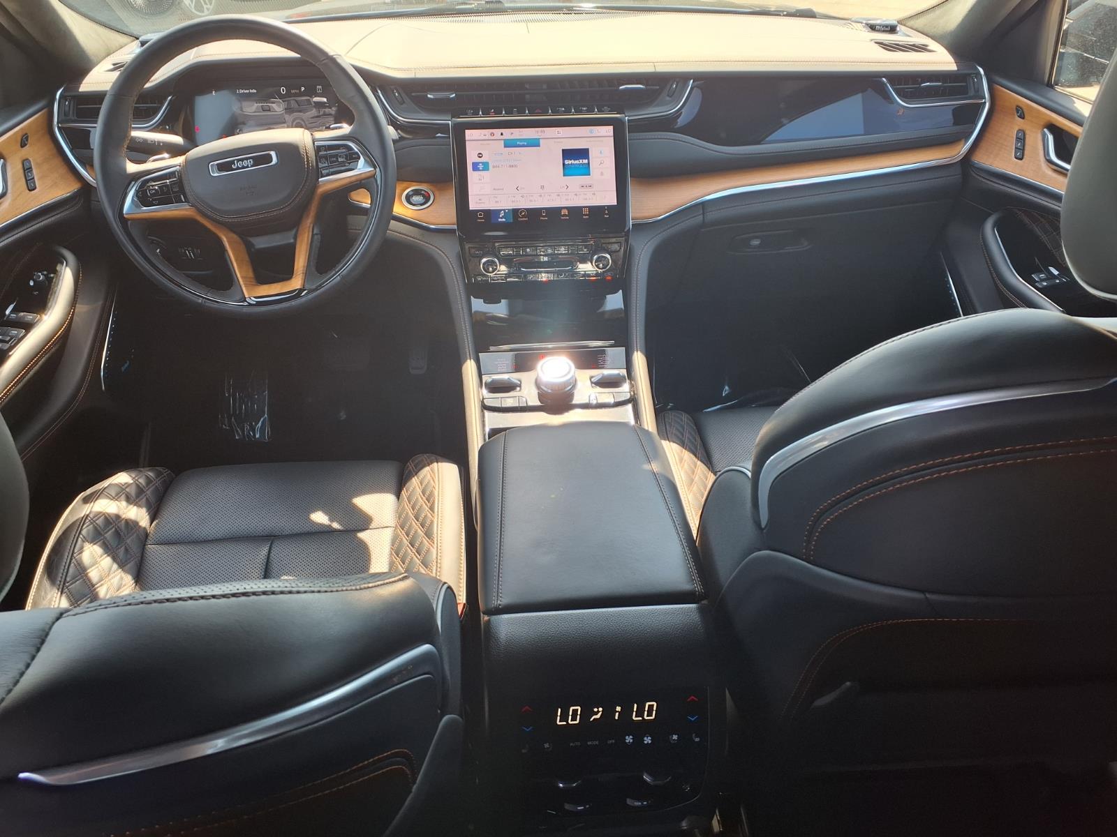 2024 Jeep Grand Cherokee Summit - 9