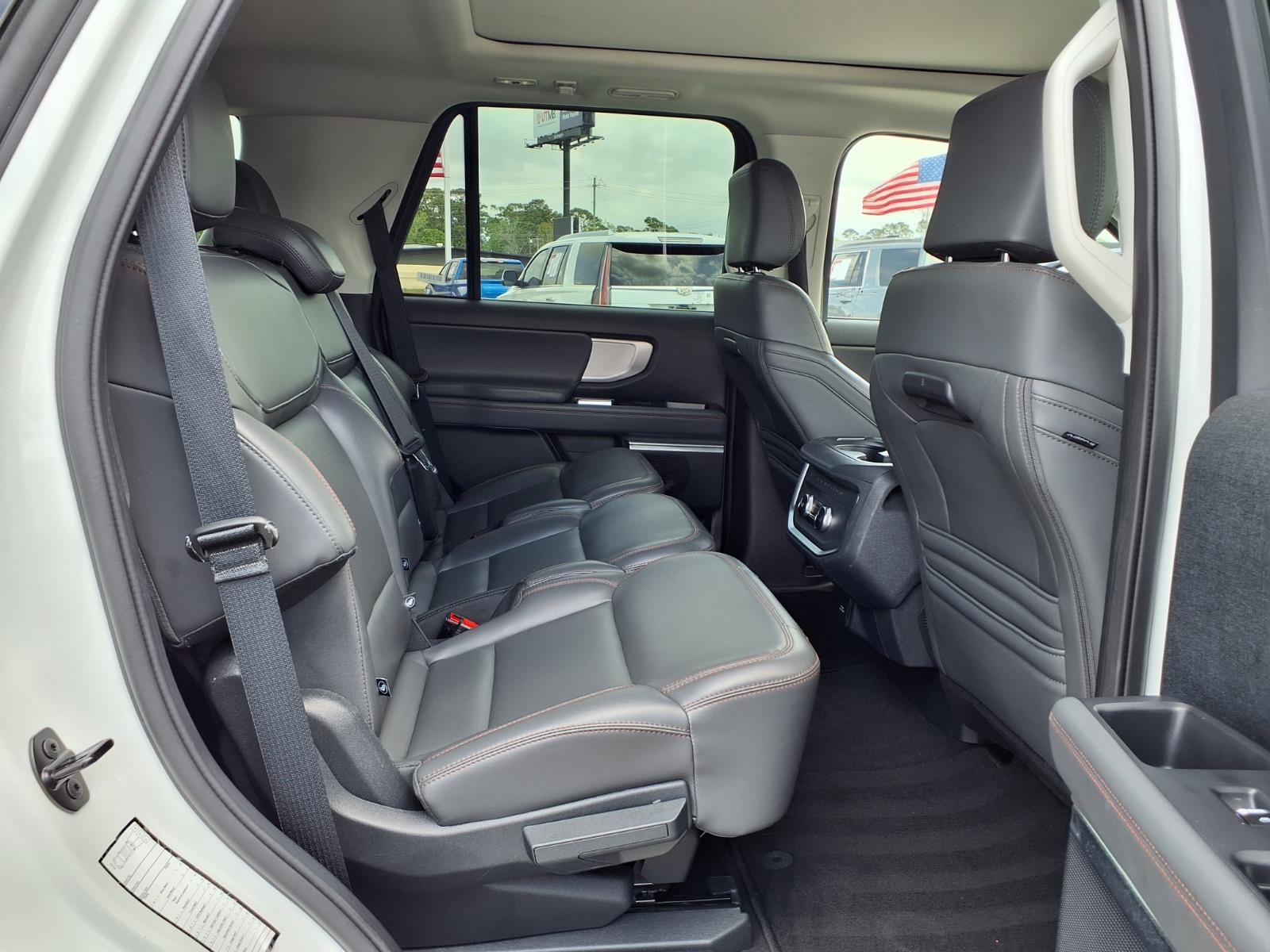 2025 Ford Expedition Active - 9