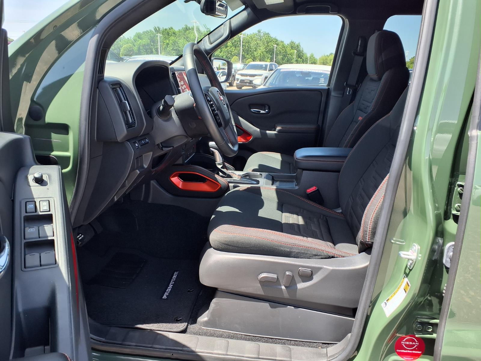 2025 Nissan Frontier PRO-X - 9