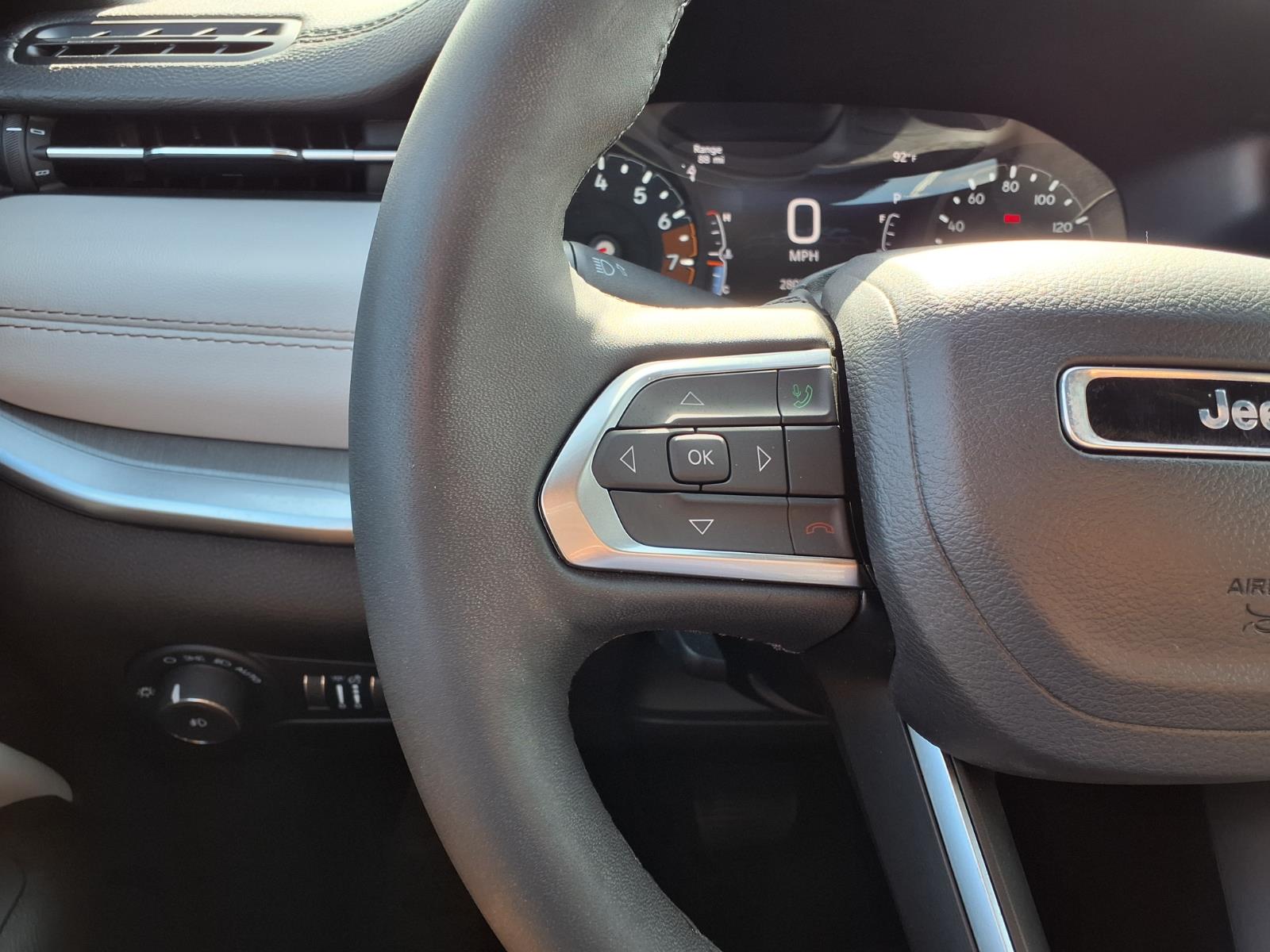 2025 Jeep Compass Limited - 9