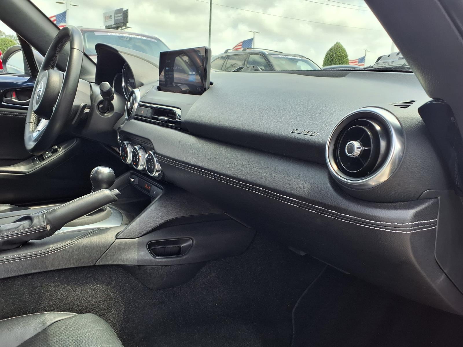 2025 Mazda MX-5 Miata RF Grand Touring - 9