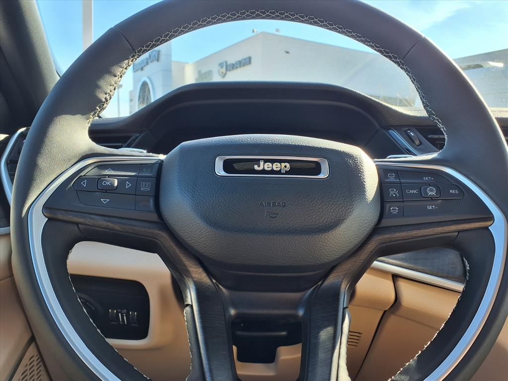 2026 Jeep Grand Cherokee Limited Diamond Black at League City CDJR