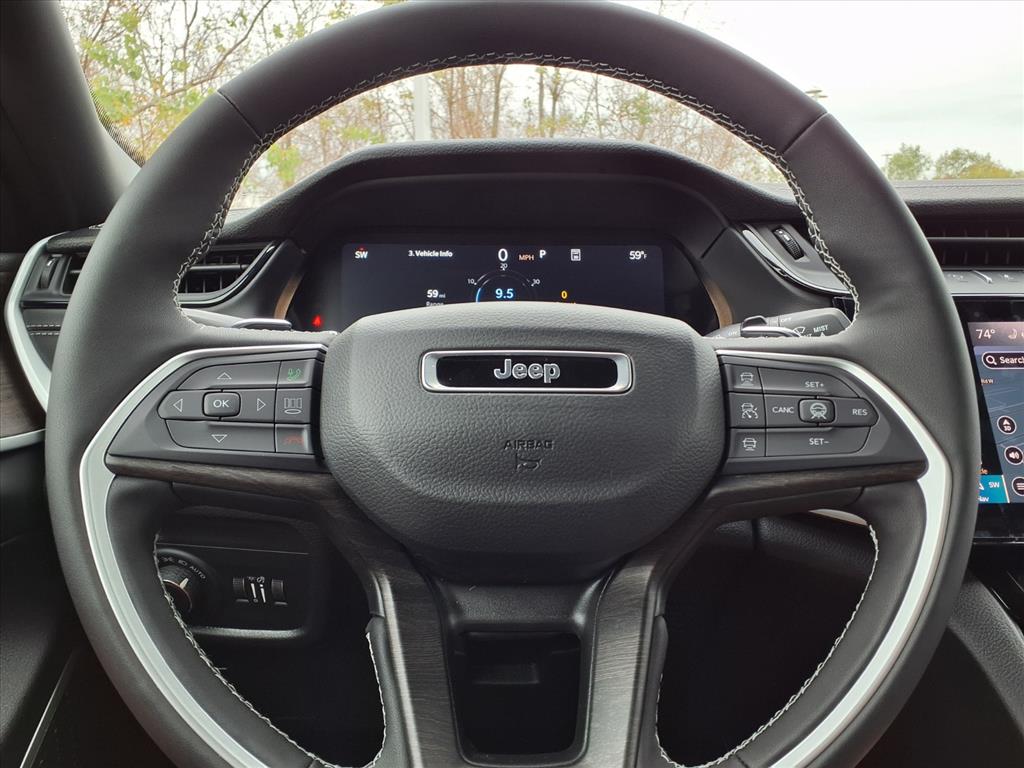 2026 Jeep Grand Cherokee Limited Metallic at League City CDJR