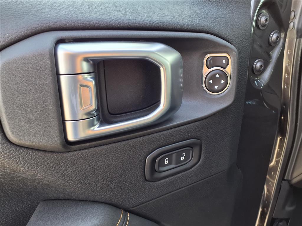 2026 Jeep Gladiator Sport Gray at League City CDJR