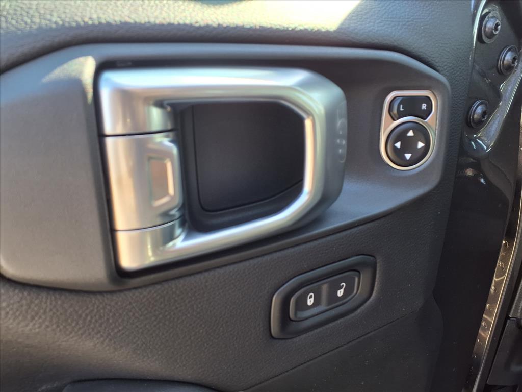 2026 Jeep Gladiator Rubicon Granite Crystal Clearcoat Metallic at League City CDJR