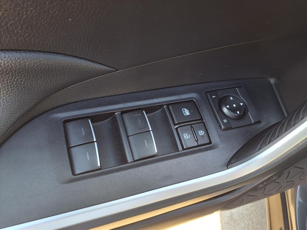 2023 Toyota RAV4 XLE - 9