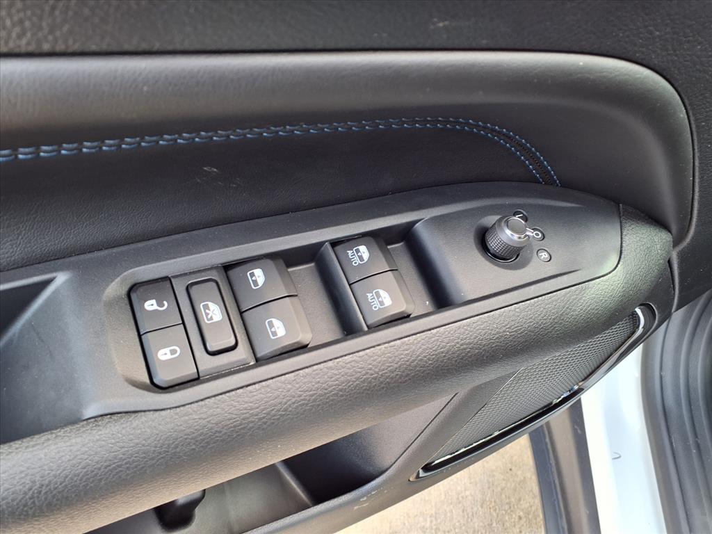 2026 Jeep Compass Latitude Bright White Clearcoat at League City CDJR