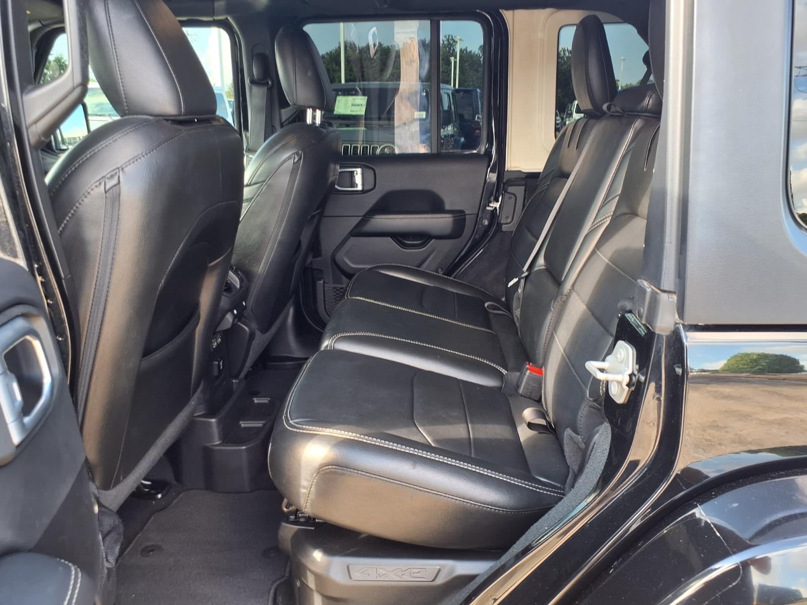 2022 Jeep Wrangler Unlimited Unlimited Sahara 4xe - 10