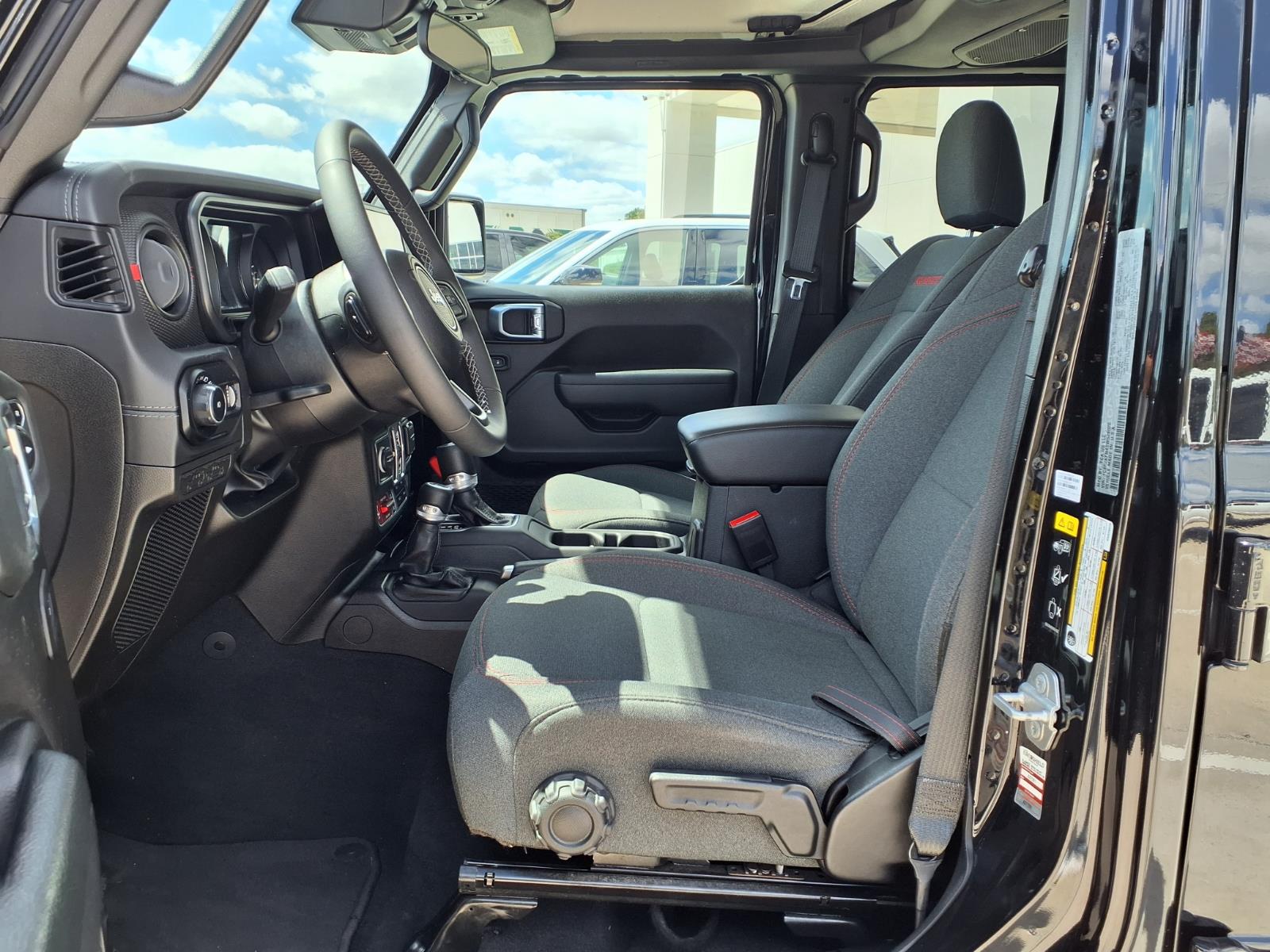 2025 Jeep Wrangler Rubicon - 10