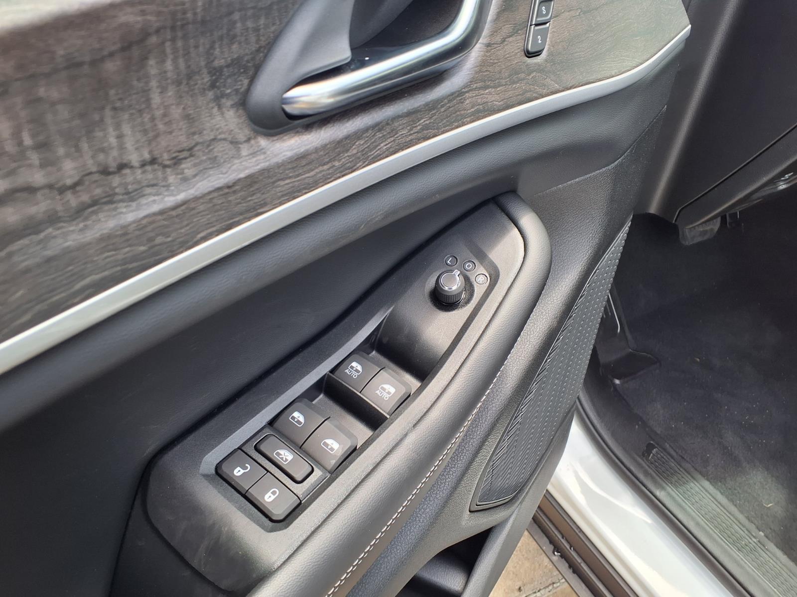 2026 Jeep Grand Cherokee L Limited Bright White Clearcoat at League City CDJR