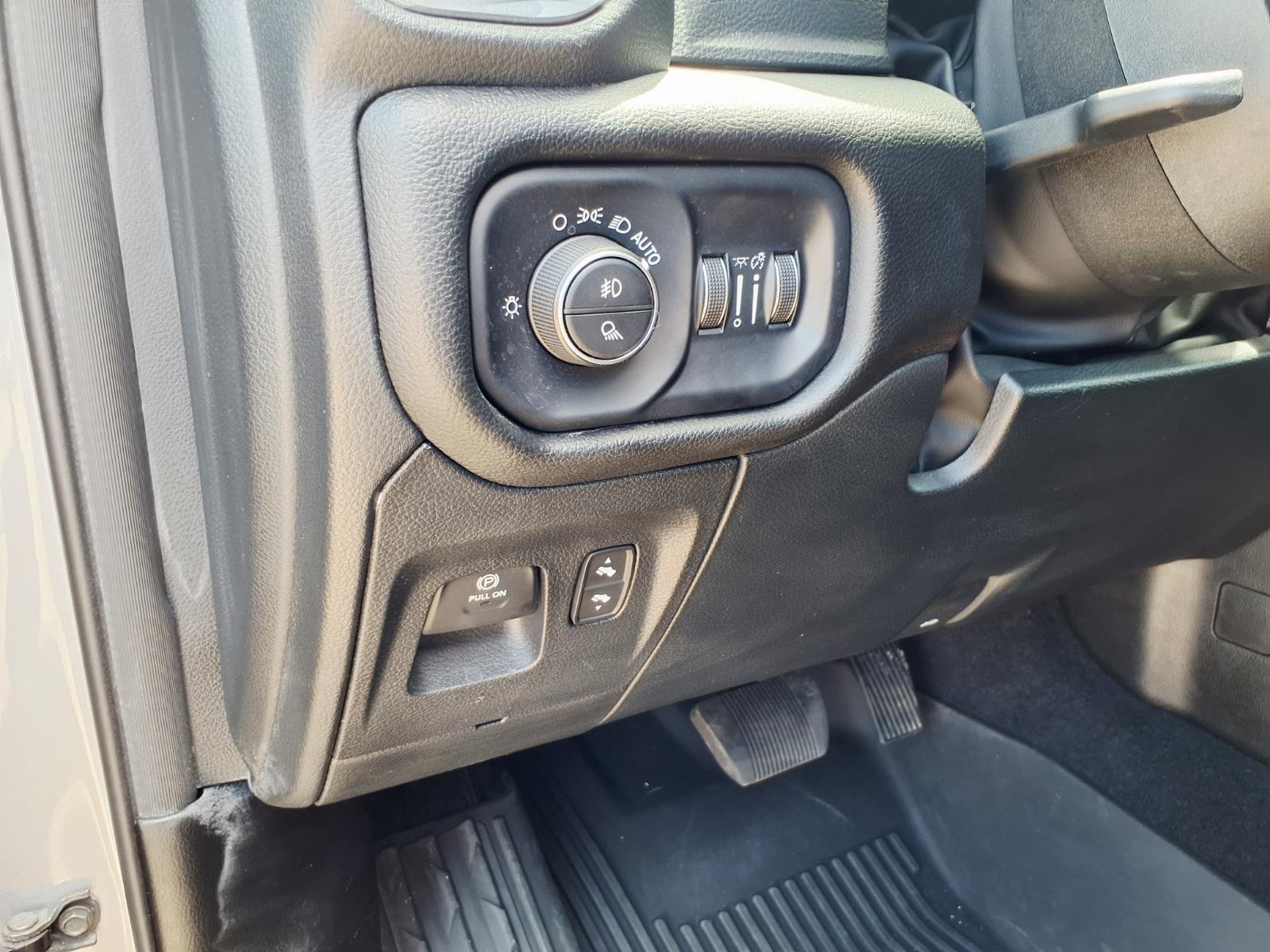 2025 RAM 1500 Laramie - 10