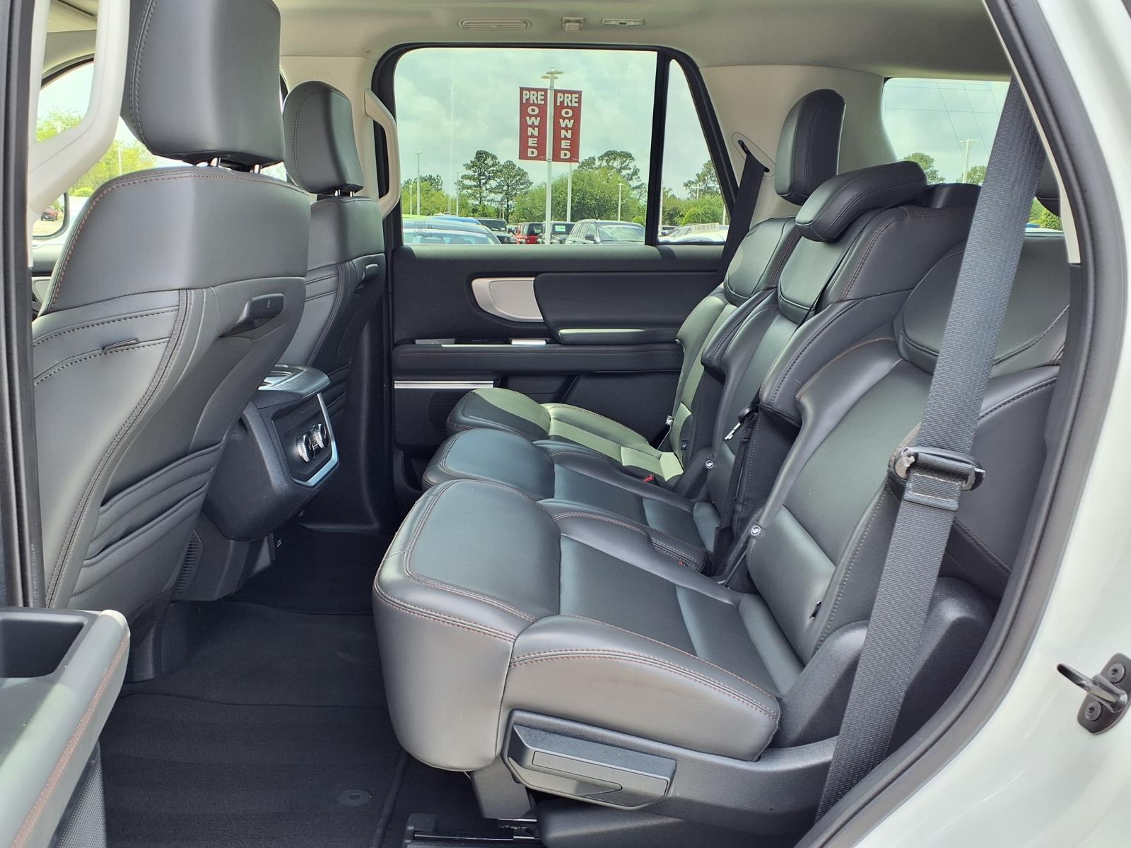 2025 Ford Expedition Active - 10