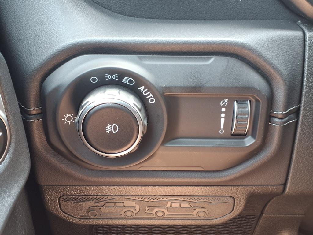 2025 Jeep Wrangler Sahara Black Clearcoat at League City CDJR