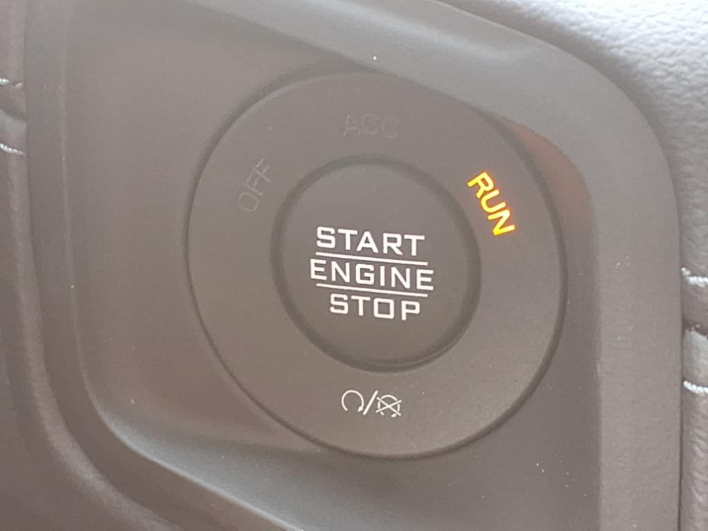 2025 Jeep Wrangler Sahara Granite Crystal Clearcoat Metallic at League City CDJR