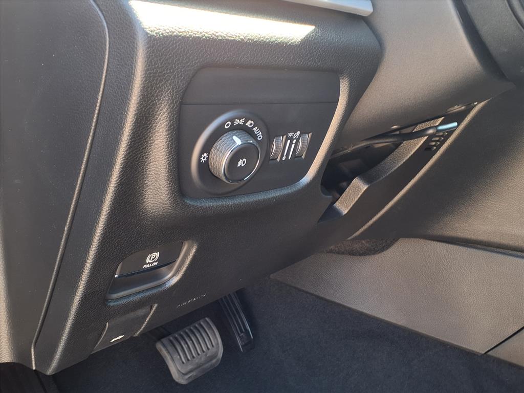 2025 Jeep Grand Cherokee Limited Metallic at League City CDJR