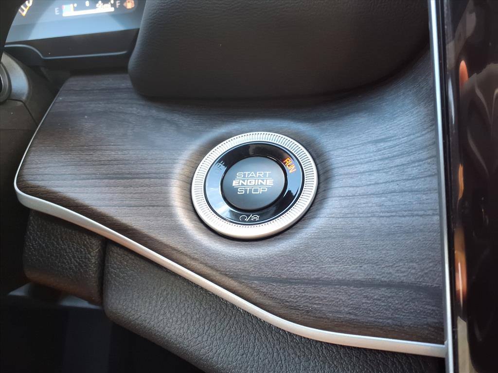 2025 Jeep Grand Cherokee L Limited Metallic at League City CDJR