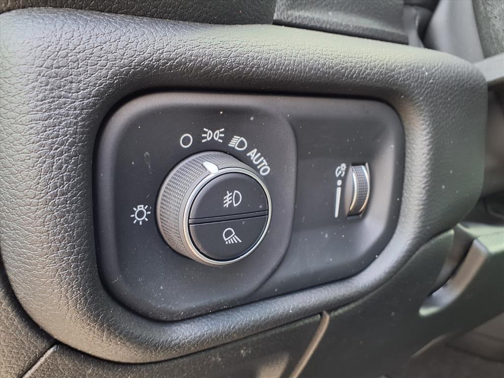 2024 RAM 1500 Big Horn/Lone Star - 10