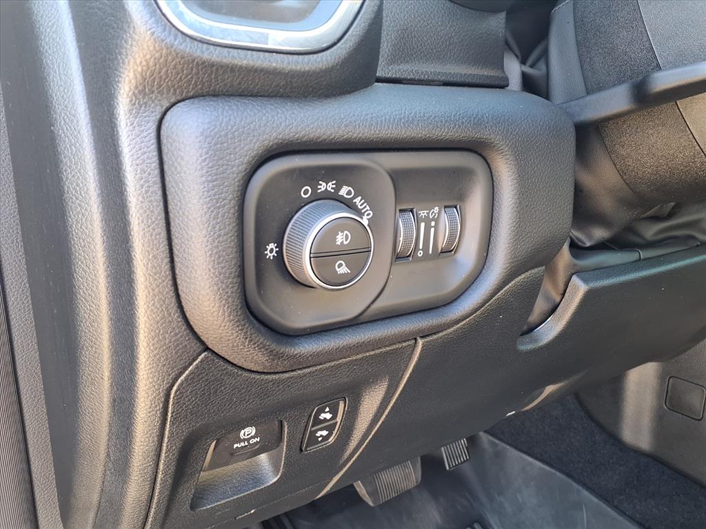 2025 RAM 1500 Laramie Diamond Black Crystal Pearlcoat at League City CDJR