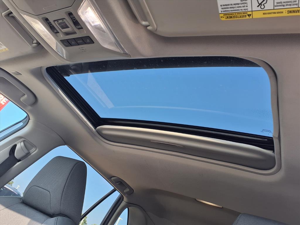 2023 Toyota RAV4 XLE - 10