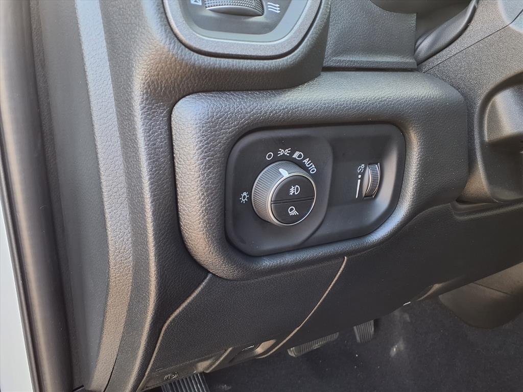 2026 RAM 2500 Tradesman Bright White Clearcoat at League City CDJR