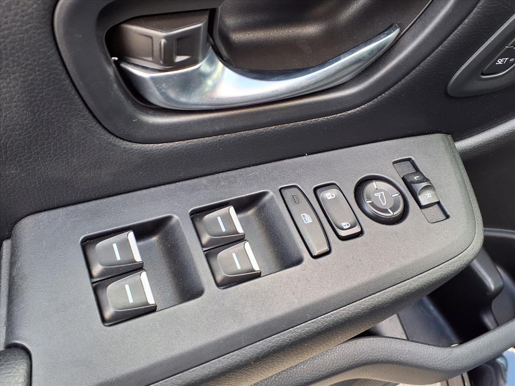 2023 Honda Pilot EX-L 8 Passenger - 10