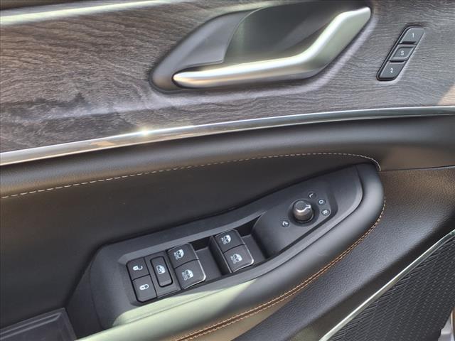 2025 Jeep Grand Cherokee Overland