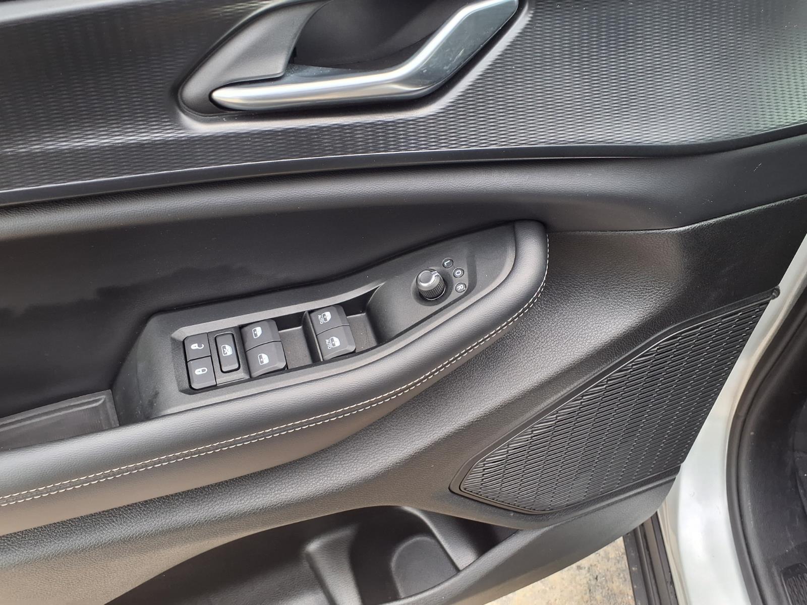 2025 Jeep Grand Cherokee Altitude - 11