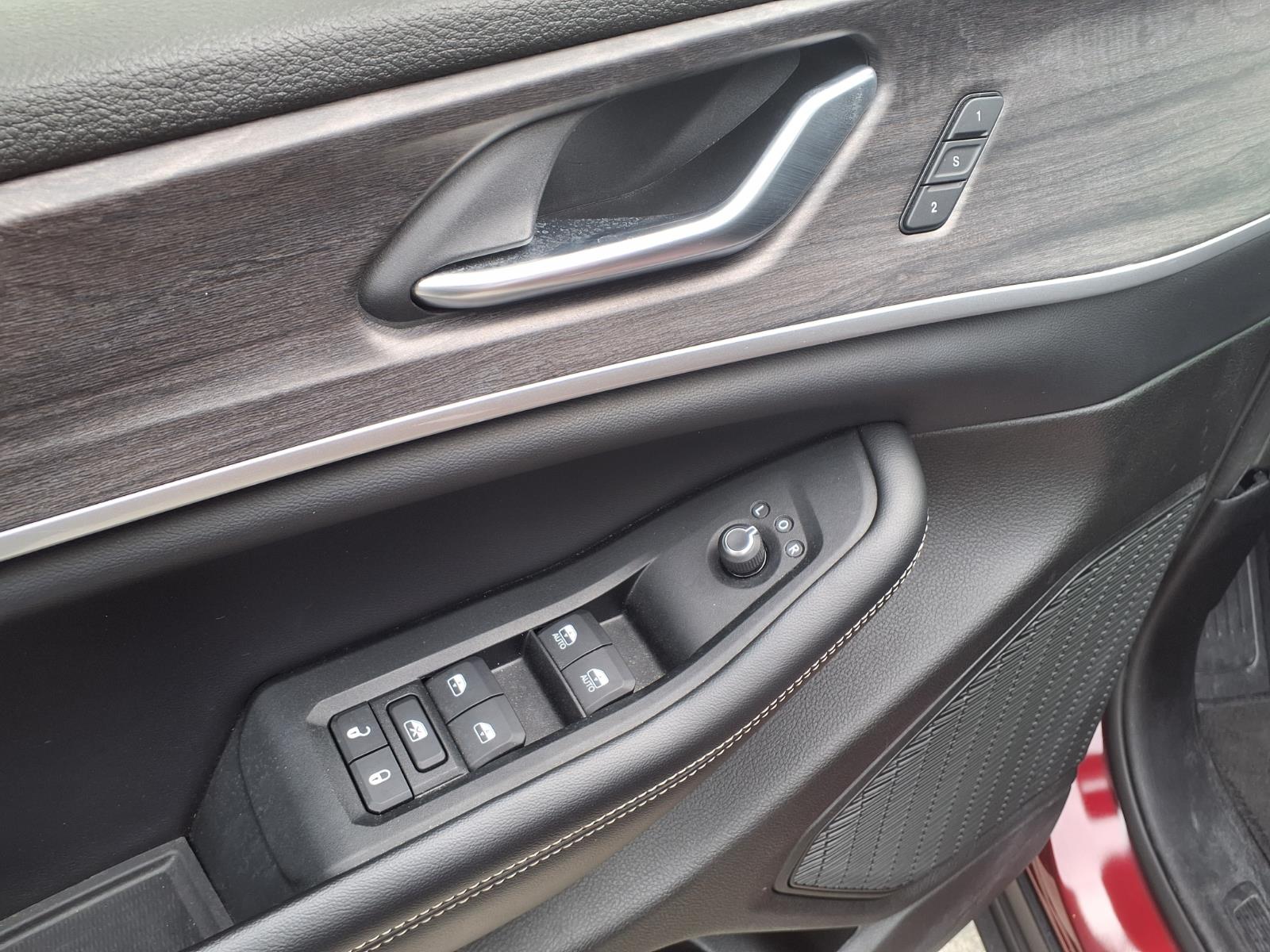 2023 Jeep Grand Cherokee Limited - 11