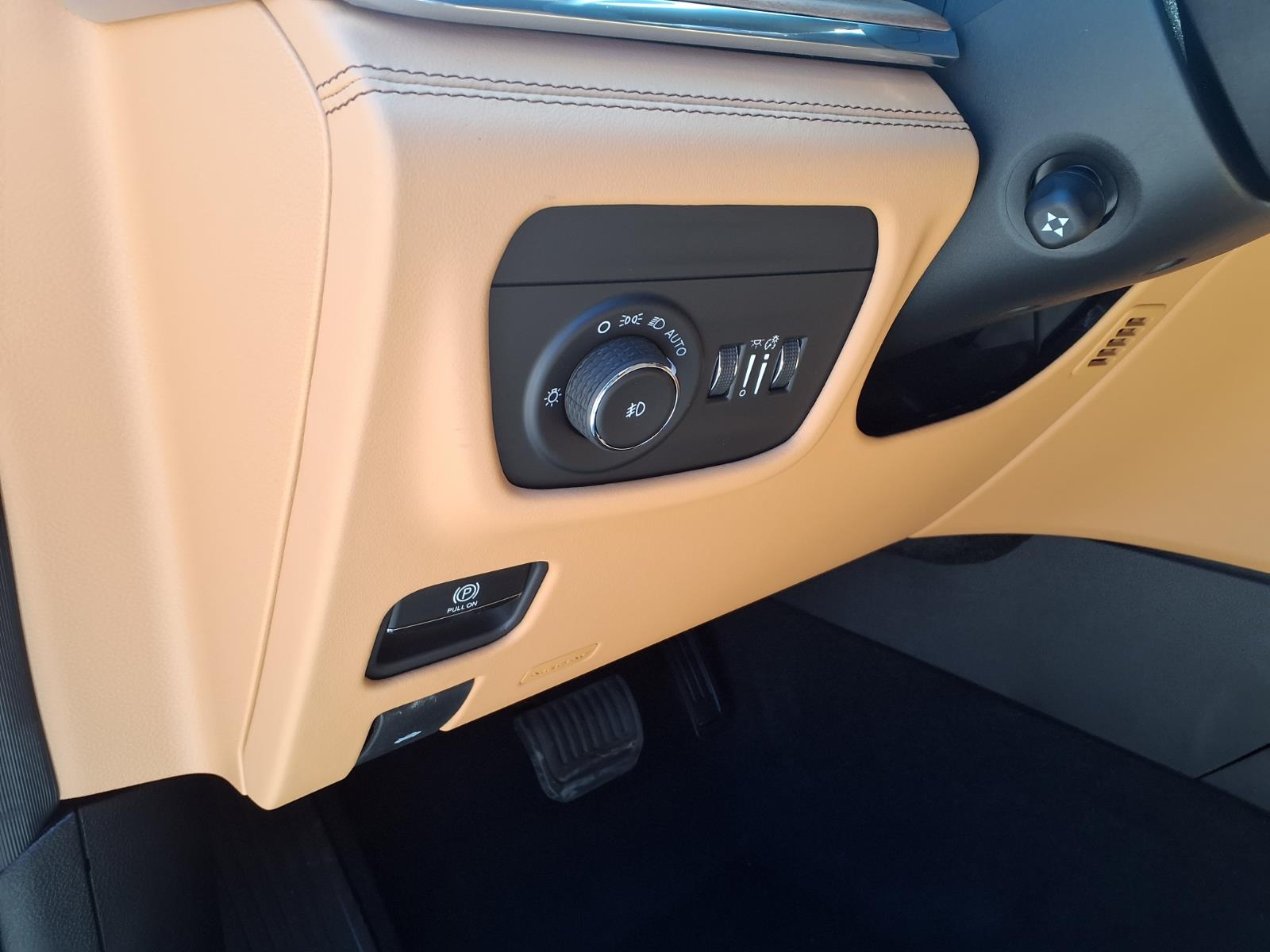 2026 Jeep Grand Cherokee Summit White at League City CDJR