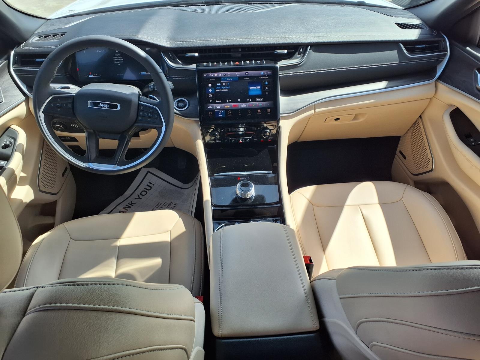 2023 Jeep Grand Cherokee L Limited - 11