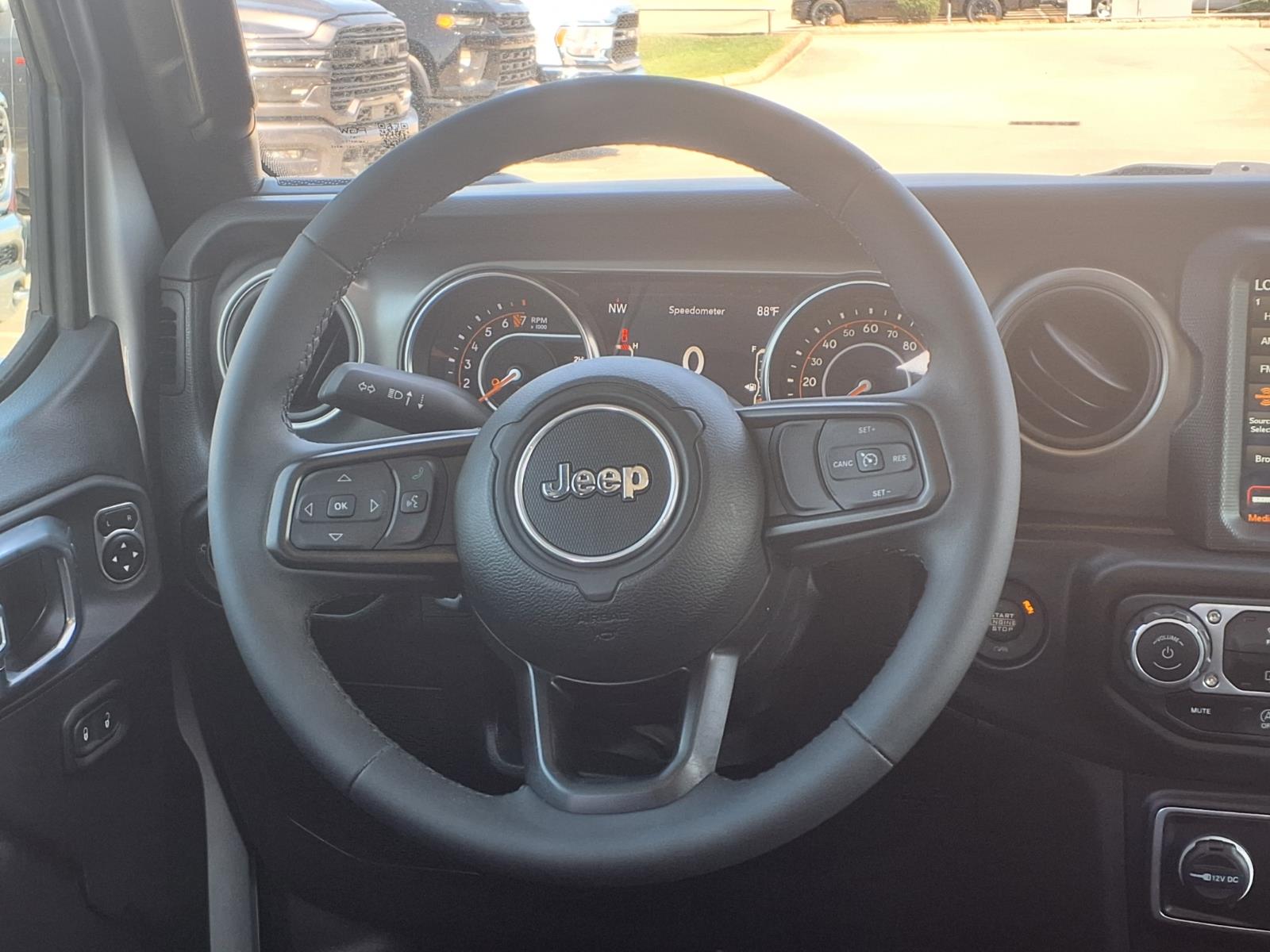 2023 Jeep Gladiator Texas Trail - 11