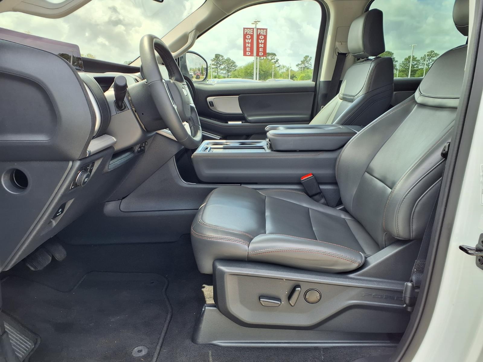 2025 Ford Expedition Active - 11