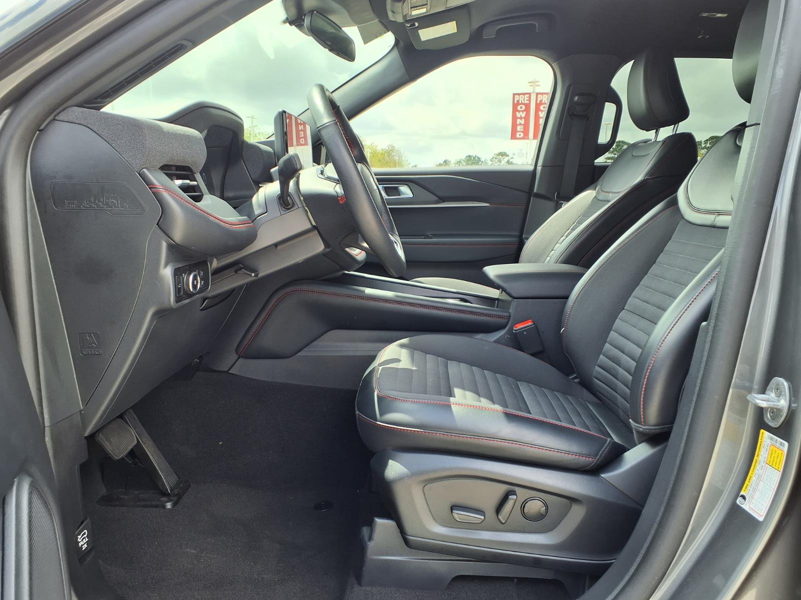 2025 Ford Explorer ST-Line - 11