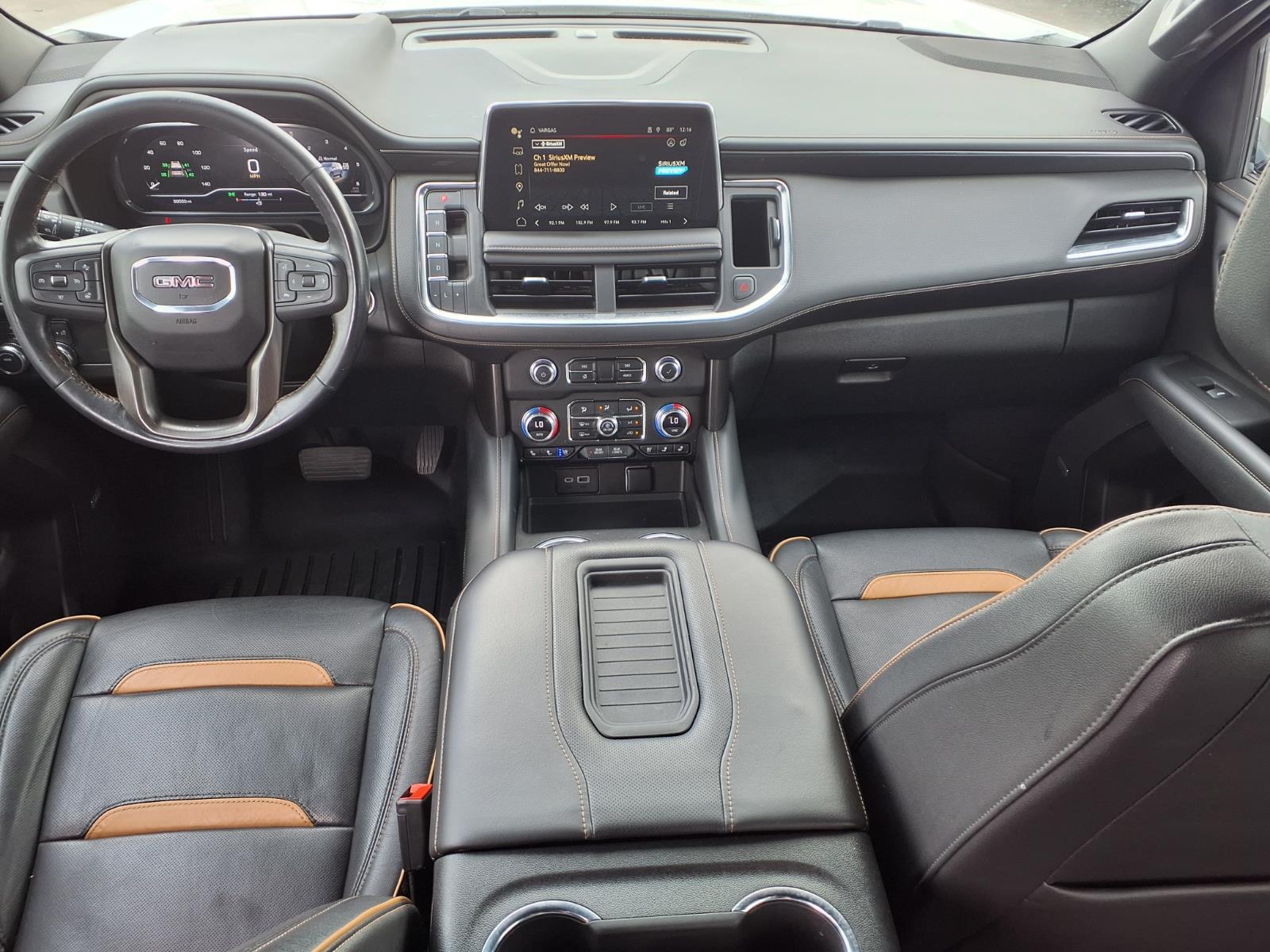 2022 GMC Yukon AT4 - 11