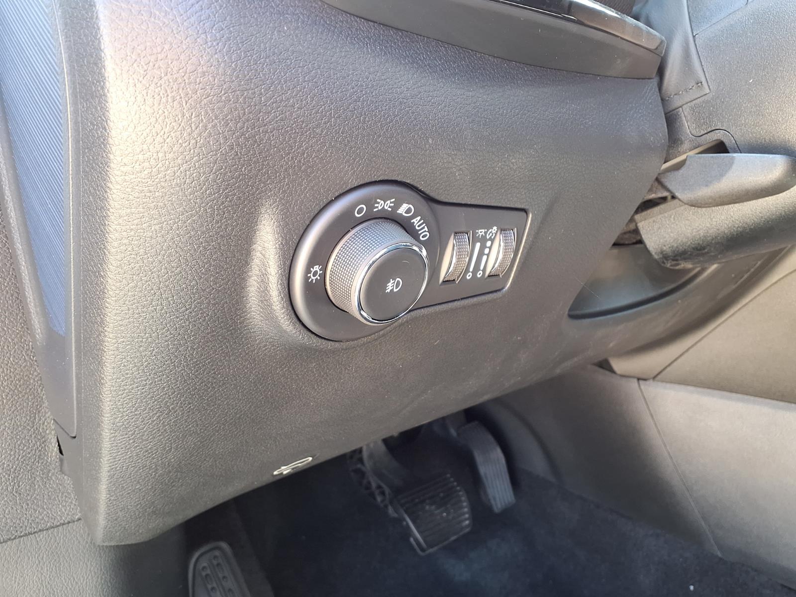 2026 Jeep Compass Latitude Bright White Clearcoat at League City CDJR
