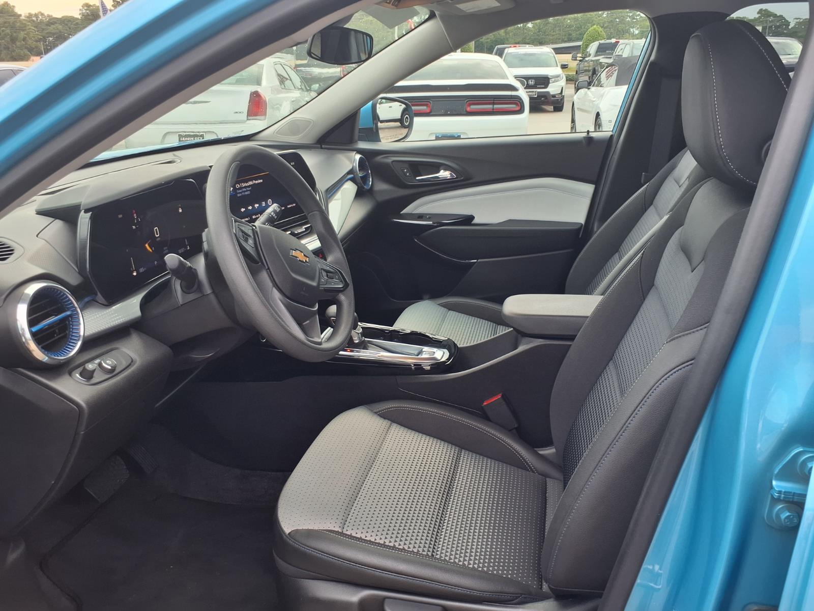 2026 Chevrolet Trax LT Marina Blue Metallic at League City CDJR