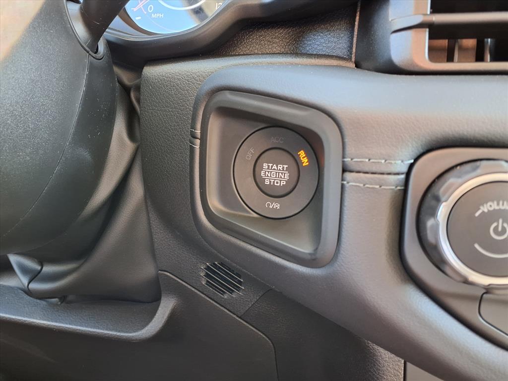 2025 Jeep Wrangler Sahara Bright White Clearcoat at League City CDJR