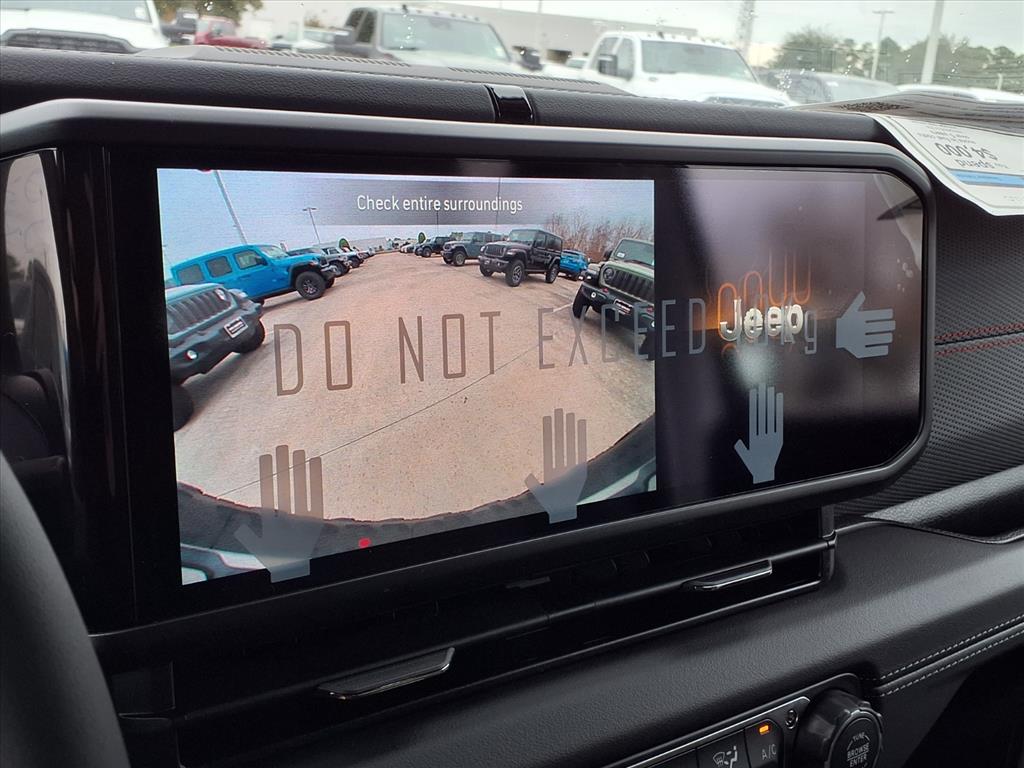 2026 Jeep Wrangler Rubicon Bright White Clearcoat at League City CDJR