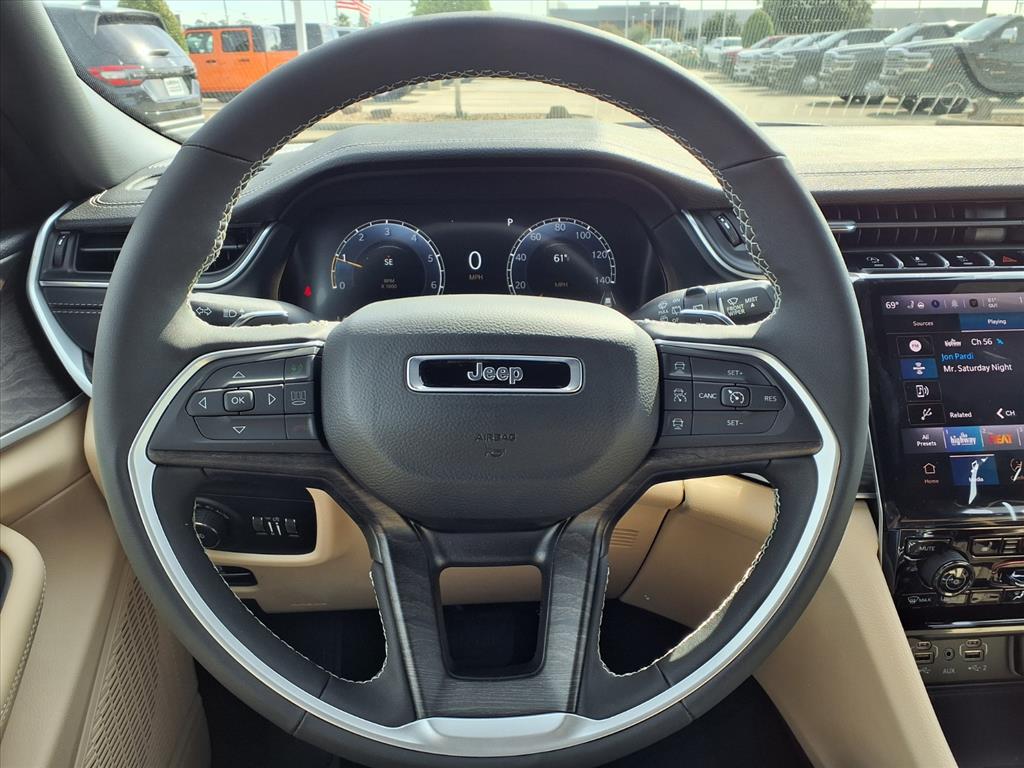 2025 Jeep Grand Cherokee Limited Metallic at League City CDJR