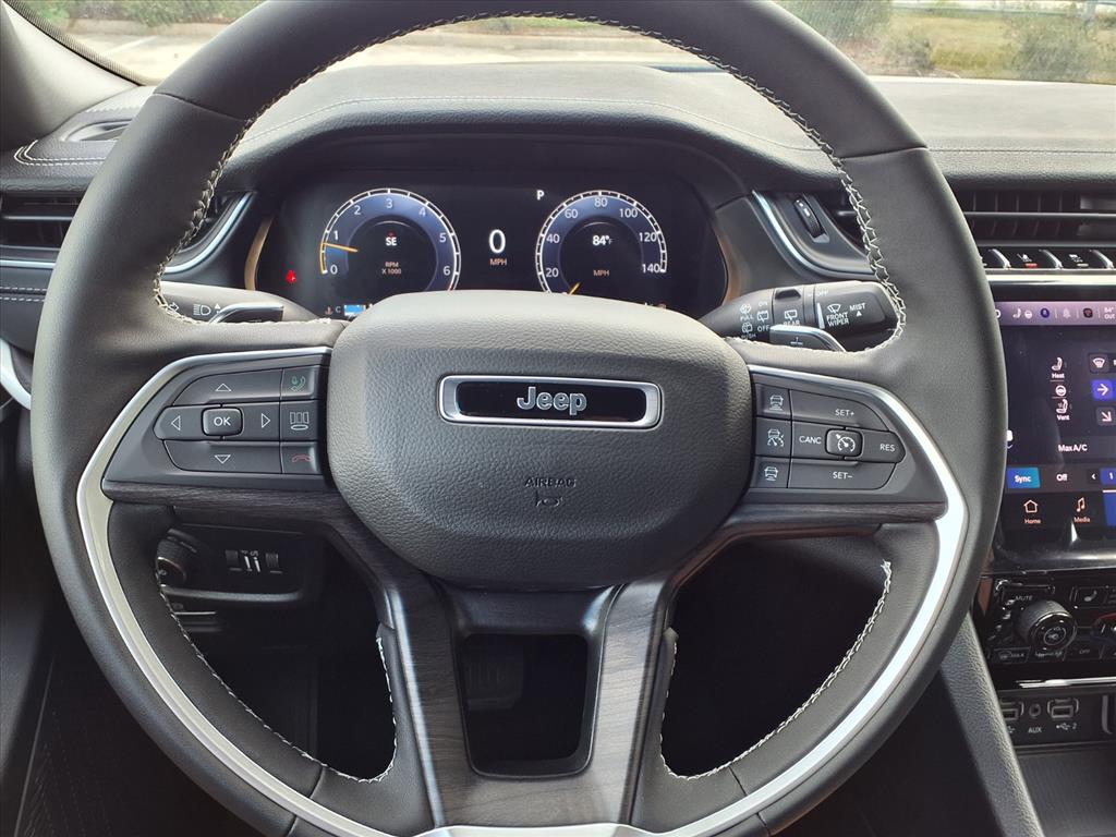 2025 Jeep Grand Cherokee Limited Diamond Black at League City CDJR