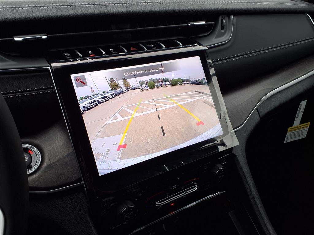 2025 Jeep Grand Cherokee Limited Silver at League City CDJR