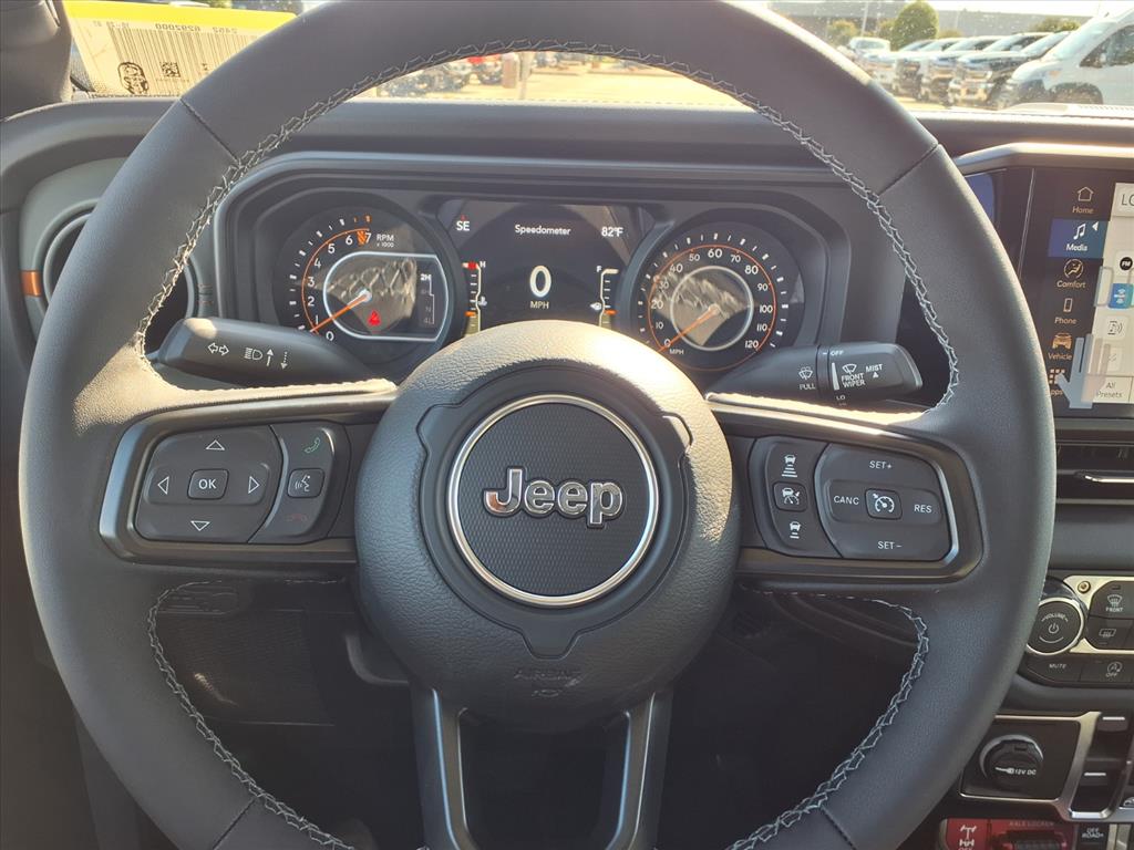 2026 Jeep Gladiator Mojave Anvil Clearcoat at League City CDJR