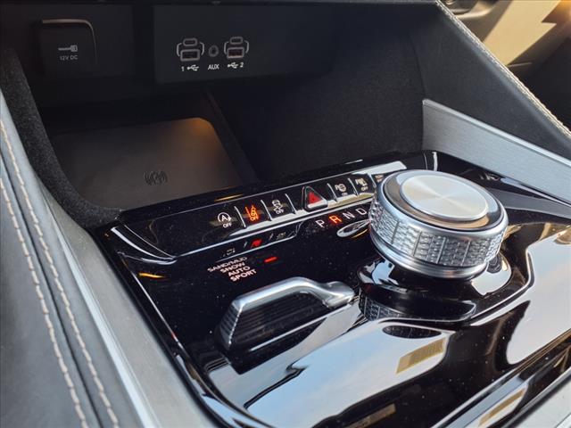 2025 Jeep Wagoneer L Base
