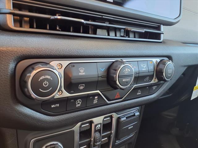 2025 Jeep Gladiator Sport