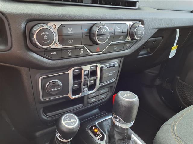 2025 Jeep Gladiator Sport