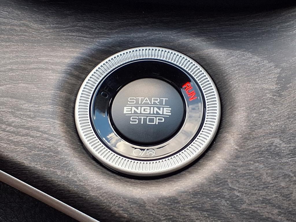 2025 Jeep Grand Cherokee Limited Diamond Black at League City CDJR