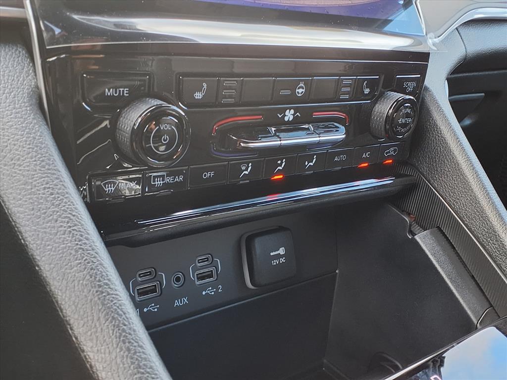 2025 Jeep Grand Cherokee Limited Diamond Black at League City CDJR