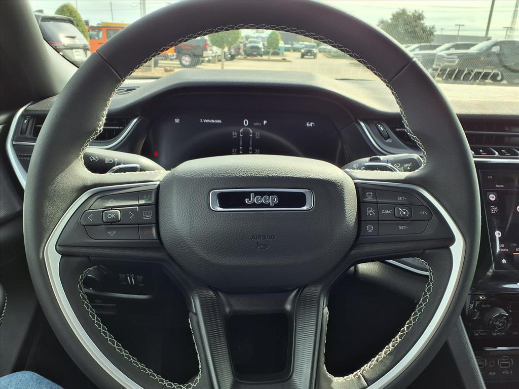 2025 Jeep Grand Cherokee L Laredo Metallic at League City CDJR