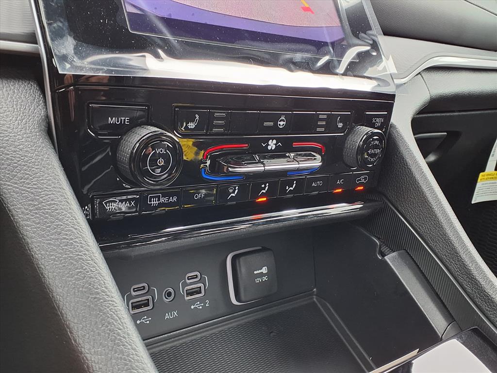 2025 Jeep Grand Cherokee L Altitude X Diamond Black Crystal Pearl Coat at League City CDJR