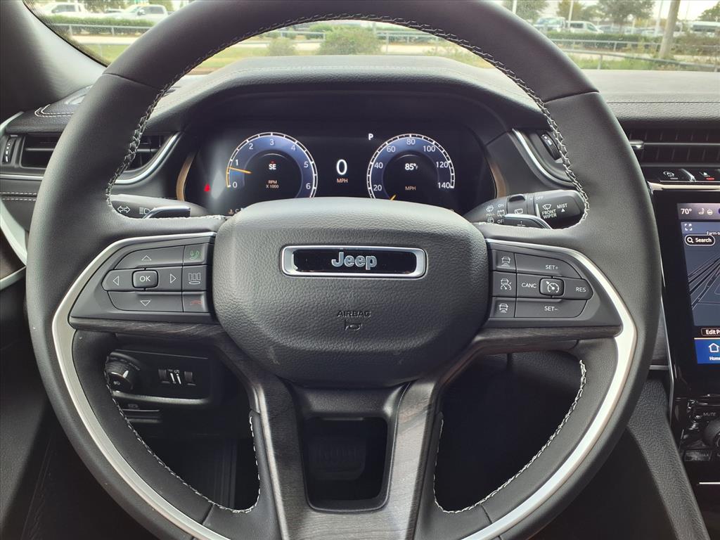 2025 Jeep Grand Cherokee L Limited Diamond Black at League City CDJR